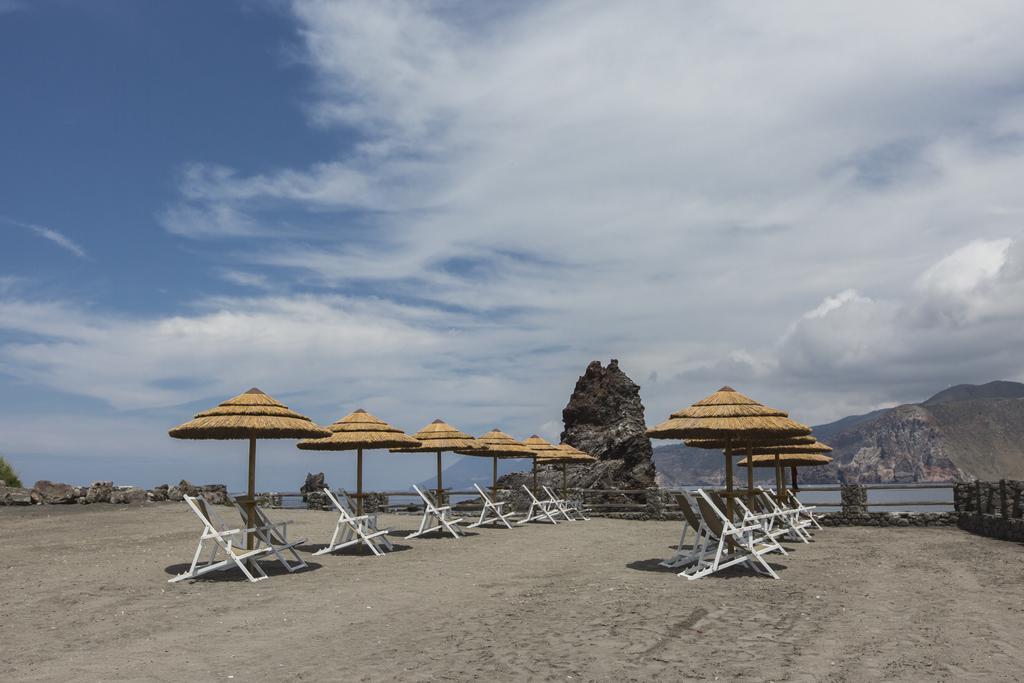 Mari Del Sud Resort Vulcano  Bagian luar foto