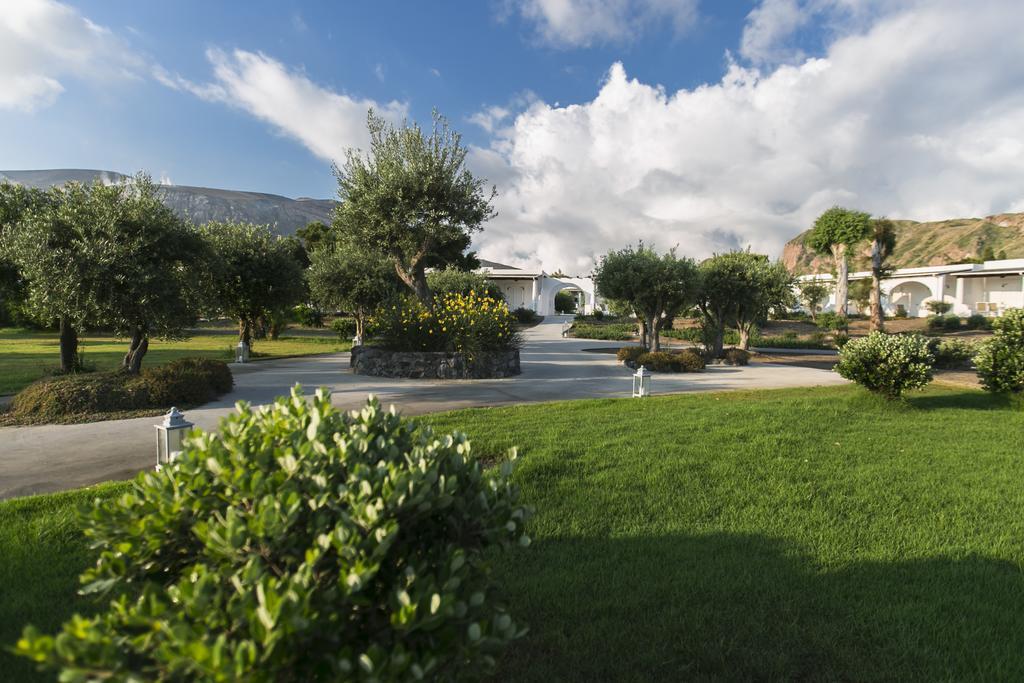 Mari Del Sud Resort Vulcano  Bagian luar foto