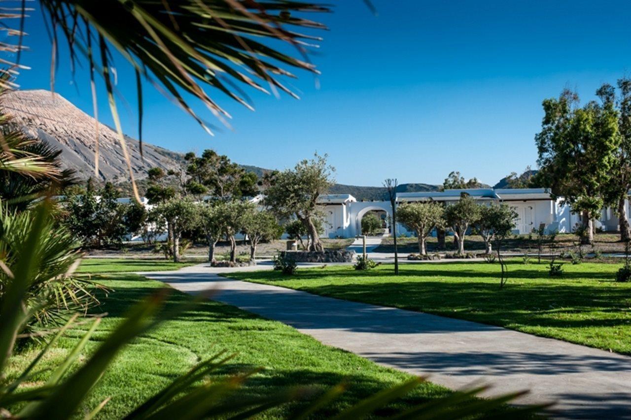Mari Del Sud Resort Vulcano  Bagian luar foto