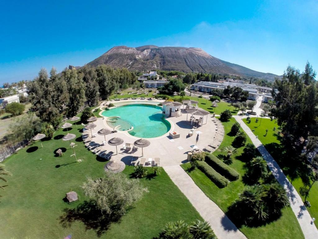 Mari Del Sud Resort Vulcano  Bagian luar foto